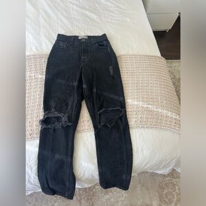 Abercrombie curve love ultra high rise 90’s straight jeans in black destroy